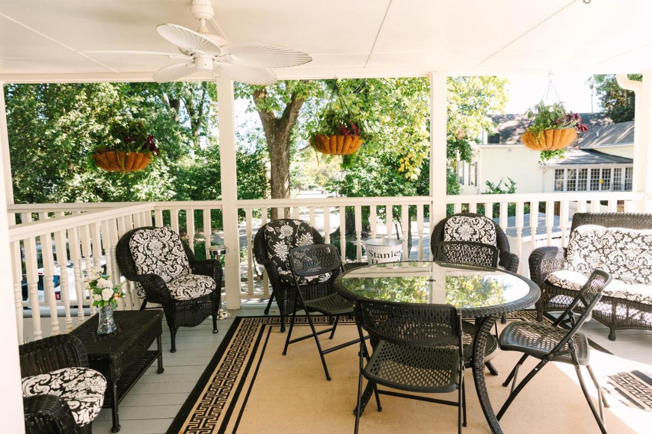 Stanley House Inn Marietta Exterior photo